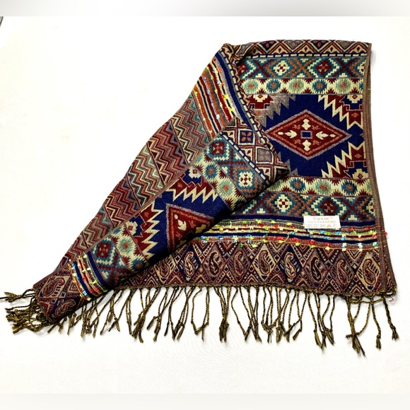 Pashmina Wrap Scarf Geometric Pattern Embellished 76” x 26,5” - Picture 3 of 11